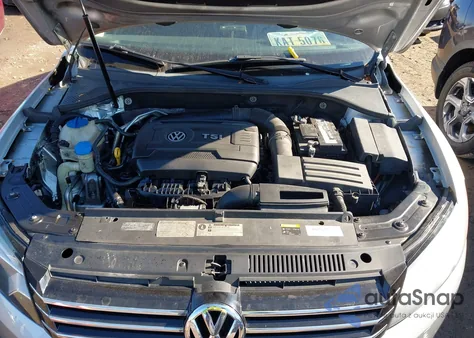 2014 Volkswagen Passat 1.8T Wolfsburg Edition из США, поврежденный, VIN 1VWAT7A32EC120592